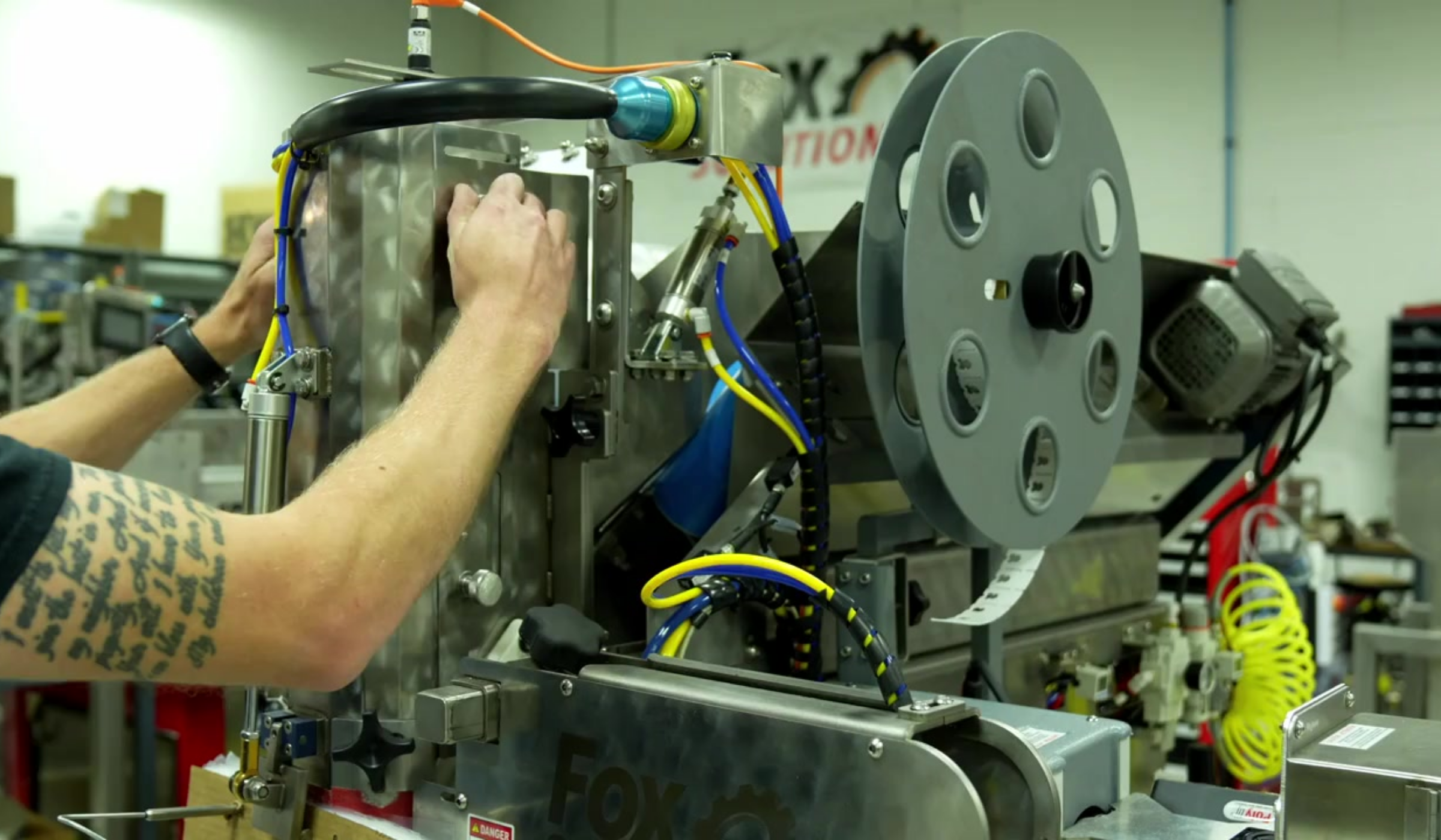 Dual Bagging Single vs. Dual Wicketed Baggers: Which One Is Right for Your Packing Line?